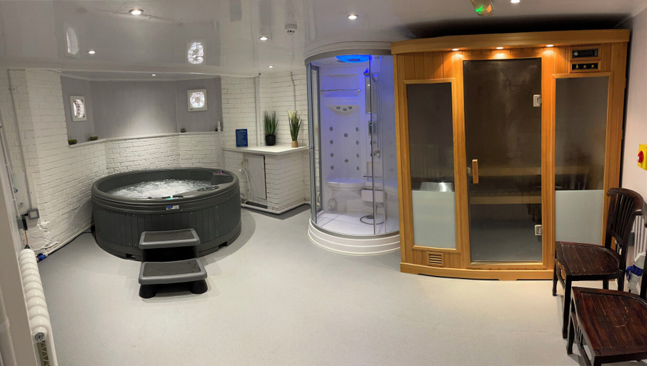 Bathroom 3, The Chatwal Boutique Hotel, Blackpool