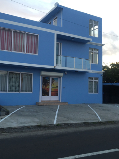 Exterior & Views 2, Bob Apartments