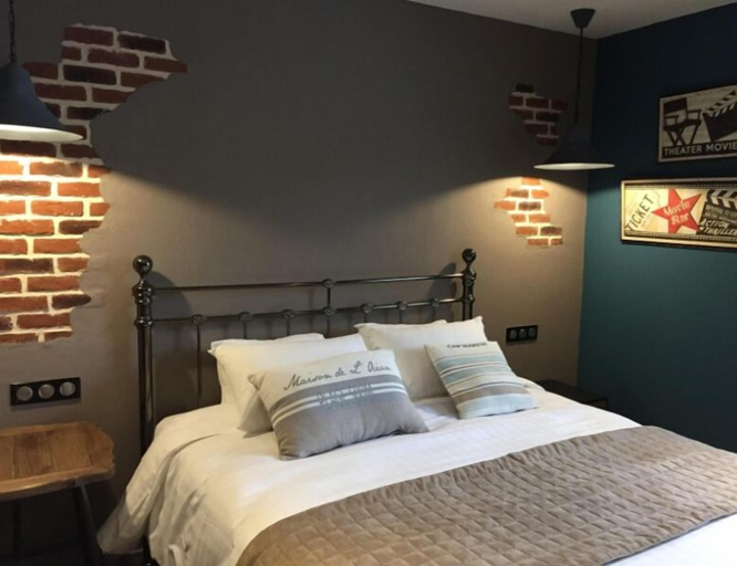 Bedroom 3, Le Clos Du Miroir, Pas-de-Calais