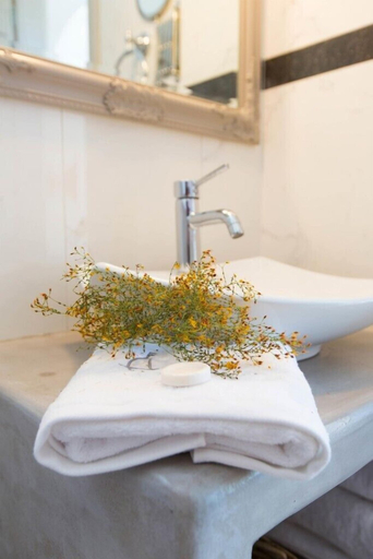Bathroom 3, Ampelos Plaka, South Aegean