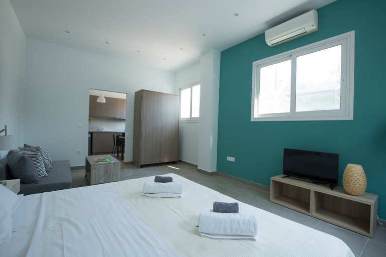 Bedroom 3, Local Hostel & Suites, Ionian Islands