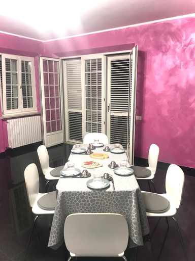 Food & Drinks 3, OAK TREE 114 BnB, Ancona