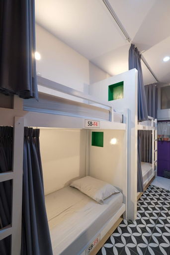 Bedroom 16
