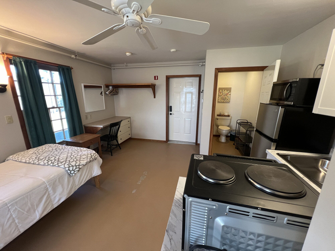Bedroom 3, Home On The Connecticut, Grafton