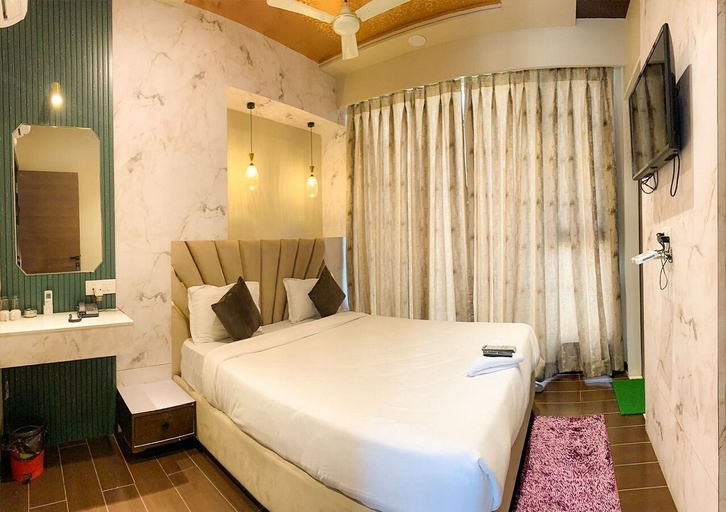 Bedroom 4, Hotel Grand Nidhivan, Nagpur