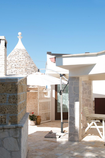 Others 5, Trullo suite 59, Bari