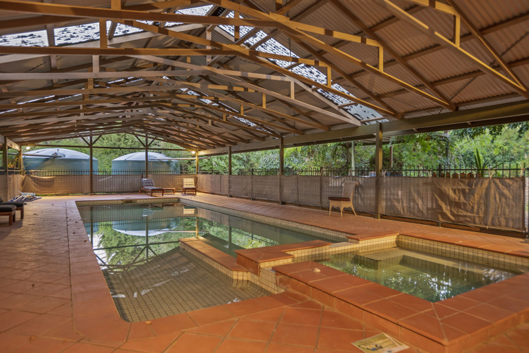 Sport & Beauty, StayAU 1BR Rustic Picturesque Cottage, Yarra Ranges - North