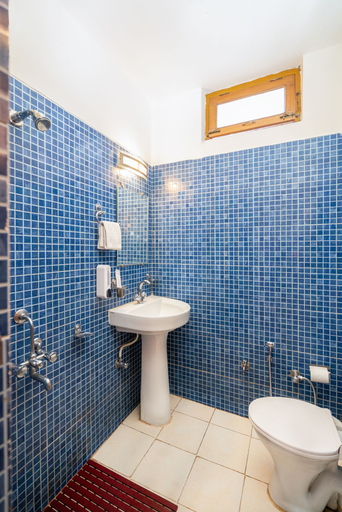 Bathroom 4, Prakriti The Retreat, Uttarkashi