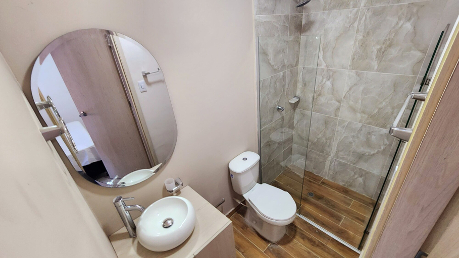 Bathroom 4, Hotel Hefziba, Barranquilla
