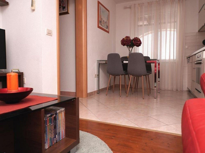Others 5, Apartment Marijana, Supetar