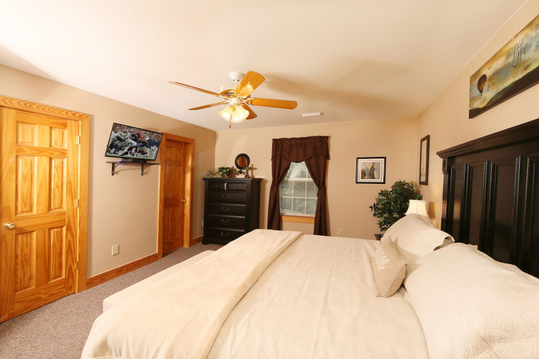Bedroom 2, Pinnacle View 7B - Three Bedroom Chalet, Sevier