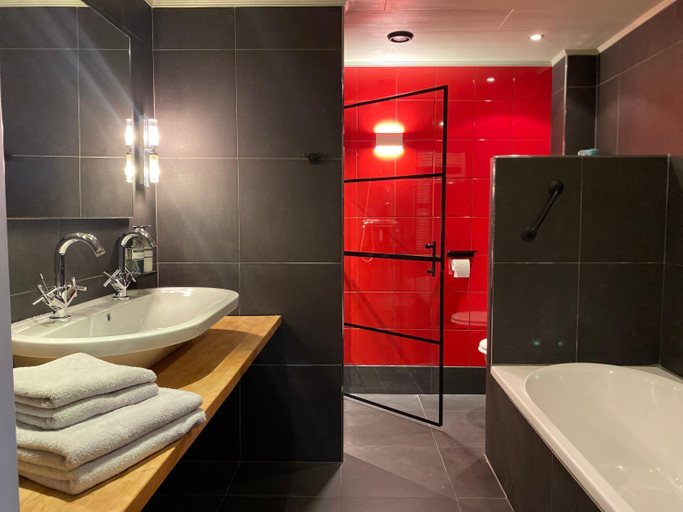 Bathroom 3, Boutique B&B Hoeve de Haar, Hof van Twente