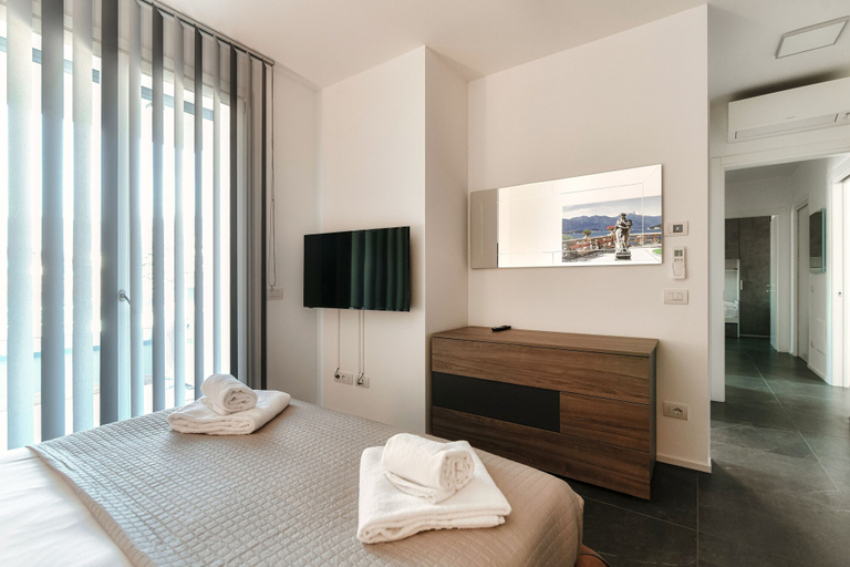 Room 4, Como in Centro, Como