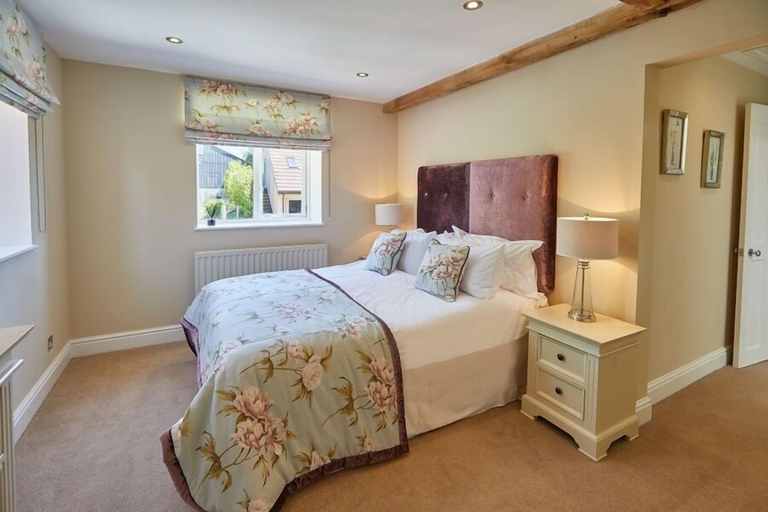Bedroom 2, The Barns, North Yorkshire