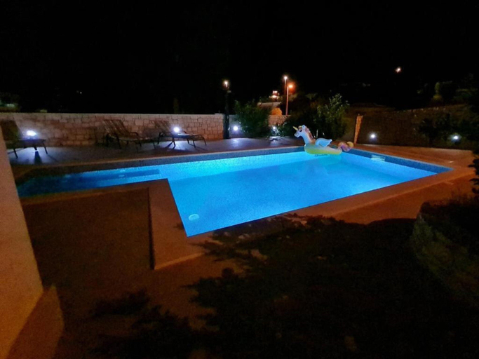Sport & Beauty 5, Luxury Apartment Ani, Sutivan