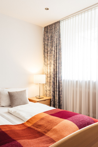 Bedroom 4, Hotel St. Peter, Nürnberg