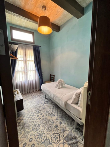 Bedroom 3, MyTravel House