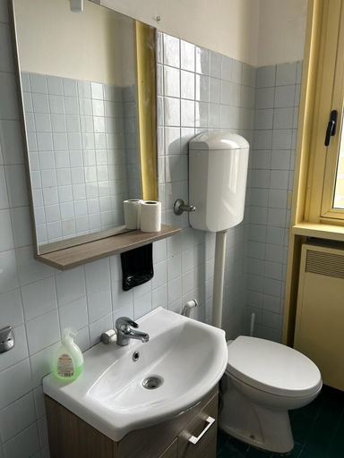 Bathroom 5, VENICE NIGHT TRIPLA ROOM SHARED TOILETD6, Venezia