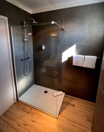 Bathroom 4, Hotel l'Isolella, Corse-du-Sud