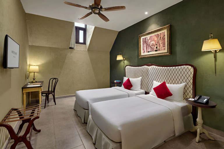 Bedroom 25