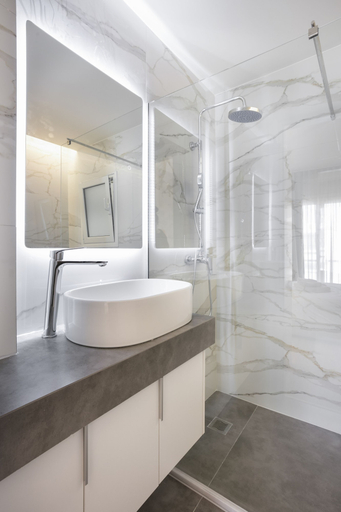 Bathroom 3, Deluxe Apartment in Kallithea, Attica
