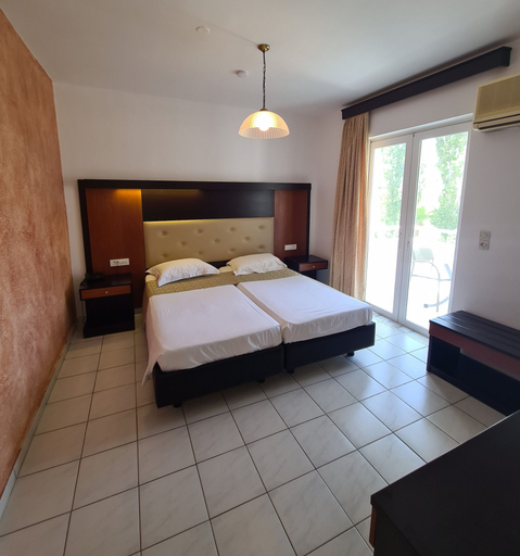 Bedroom 3, Corali Hotel, South Aegean