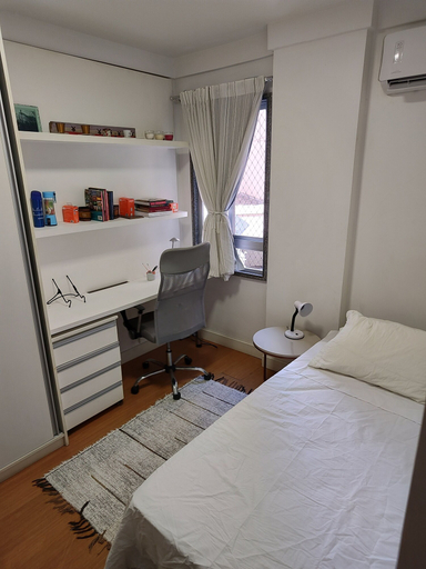 Bedroom 3, Hostel for One: quarto e banheiro privativos, Vitoria