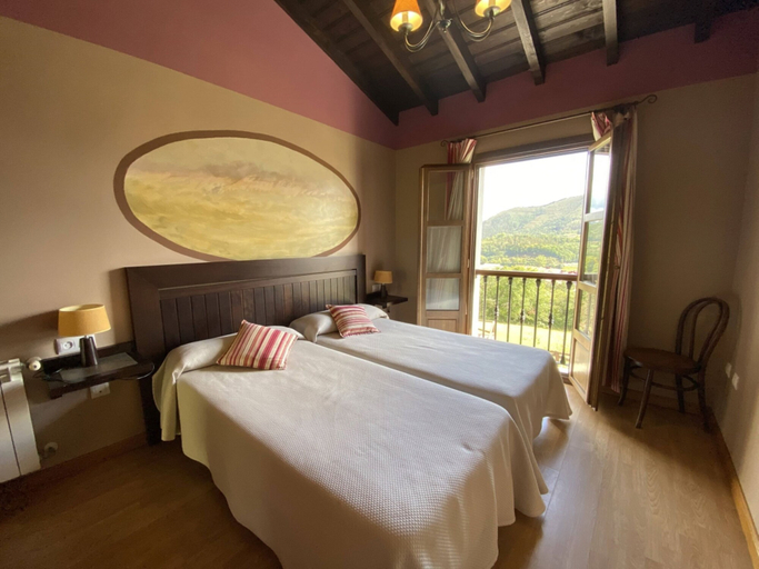 Bedroom 3, La Quintana de Villar, Asturias