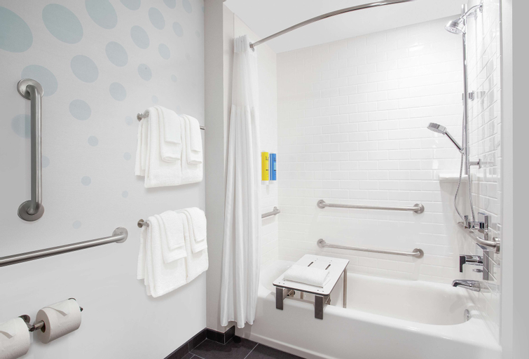 Bathroom 8