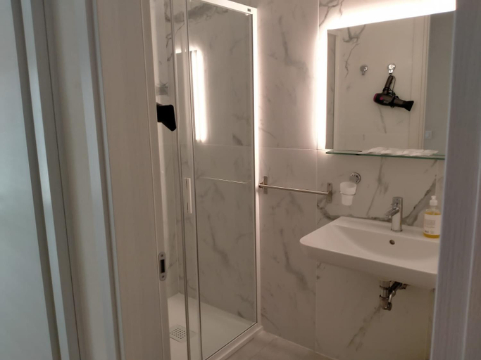 Bathroom 3, Nic House, Venezia