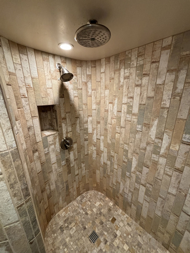 Bathroom 13