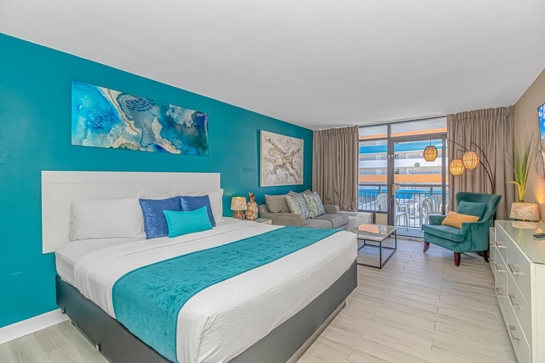 Bedroom 3, Landmark 708, Horry