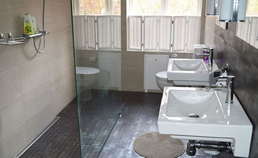 Bathroom 3, Minnesberg Bed & Breakfast, Svedala
