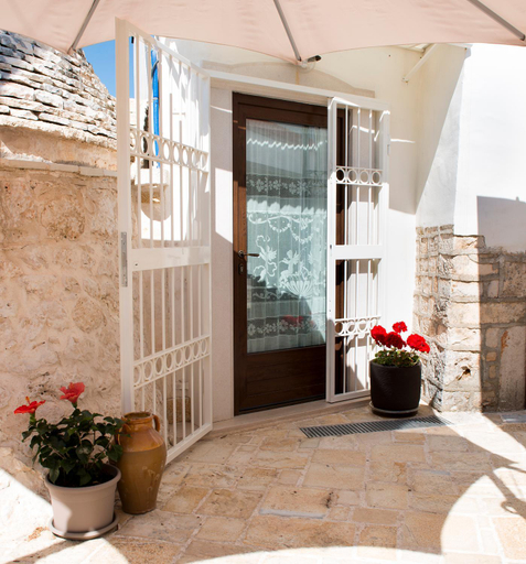 Others 4, Trullo suite 59, Bari