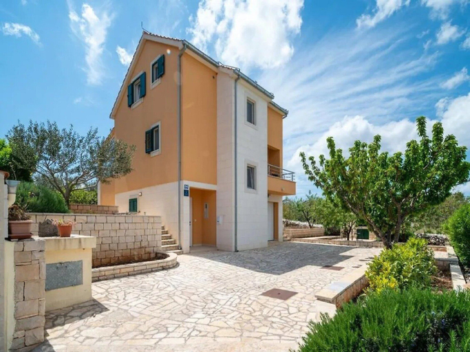 Exterior & Views 2, Villa Jelena, Nerežišća