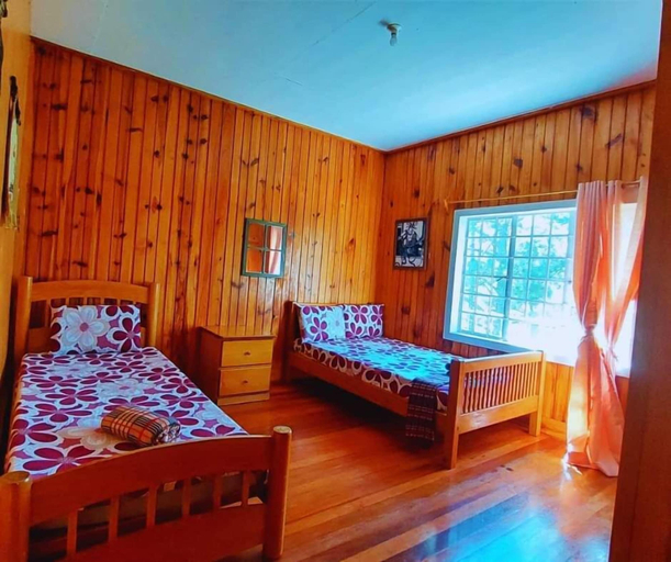 Bedroom 5, ROOMS AT AN AMERICAN-STYLE CABIN, Sagada