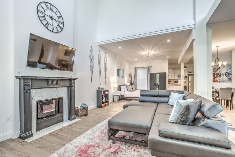 Others 5, Hidden Gem | JZ Vacation Rentals, Saint Louis