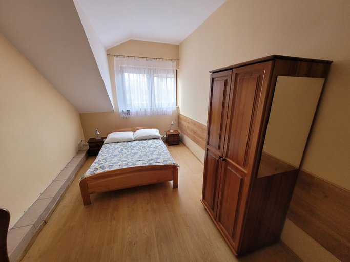 Bedroom 2, Złota Róża, Jędrzejów