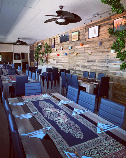 Food & Drinks 3, Tropical City Motor Inn, Burdekin