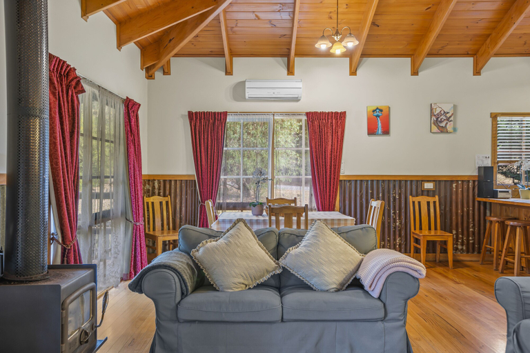 Others 4, StayAU Conifer Cottage Lakeside Haven, Yarra Ranges - North