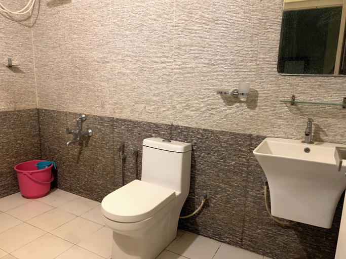 Bathroom 4, Thennal Jungle Camp Pvt Ltd, Wayanad