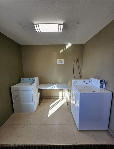 Bathroom 4, Super 8 by Wyndham Holbrook, Navajo