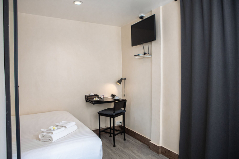 Bedroom 2, Pakse Hotel & Restaurant, Pakxe