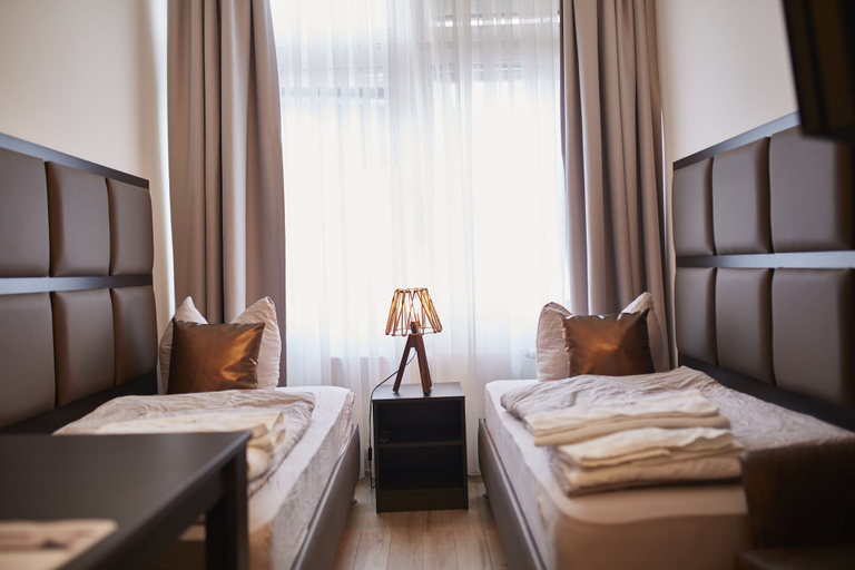 Bedroom 2, Harbour Apartments, Karlsruhe