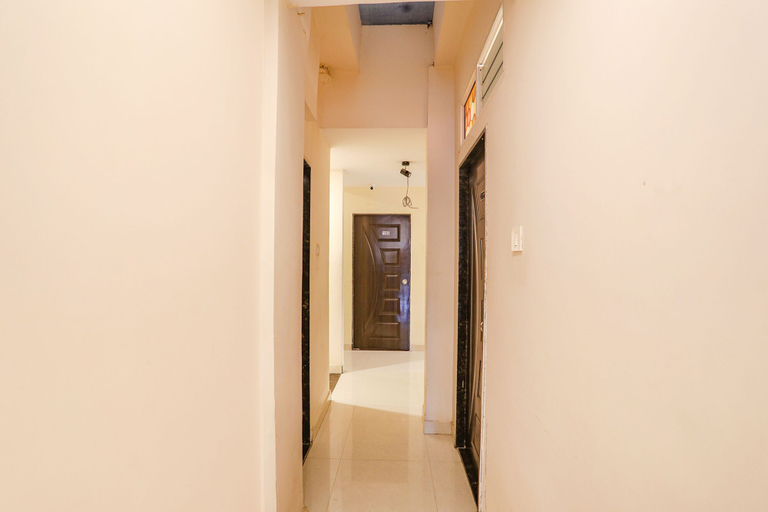 Public Area 4, Fabexpress Girija Inn, Nagpur