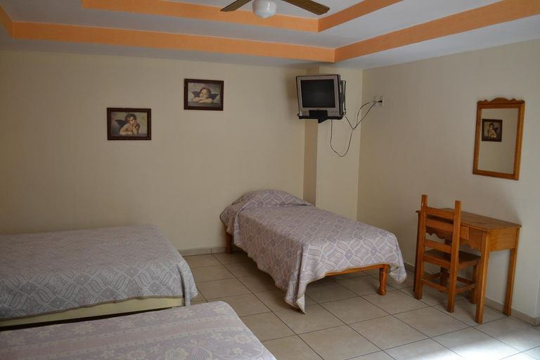 Bedroom 2, Hotel San Angel, San Juan de los Lagos