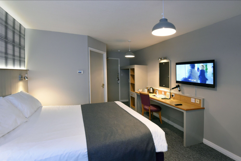 Bedroom 2, Waterside By Greene King Inns, Warrington
