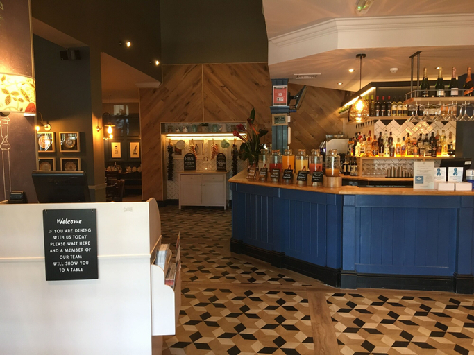 Food & Drinks 4, Waterside By Greene King Inns, Warrington