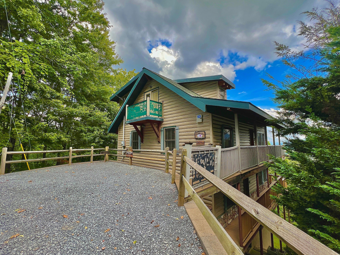 Exterior & Views 2, Bear Cave, Sevier