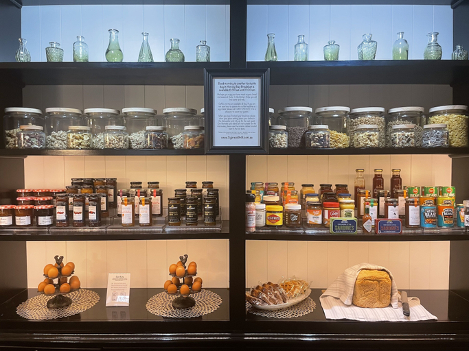 Food & Drinks 4, Cypress BnB, Hervey Bay - Pt A